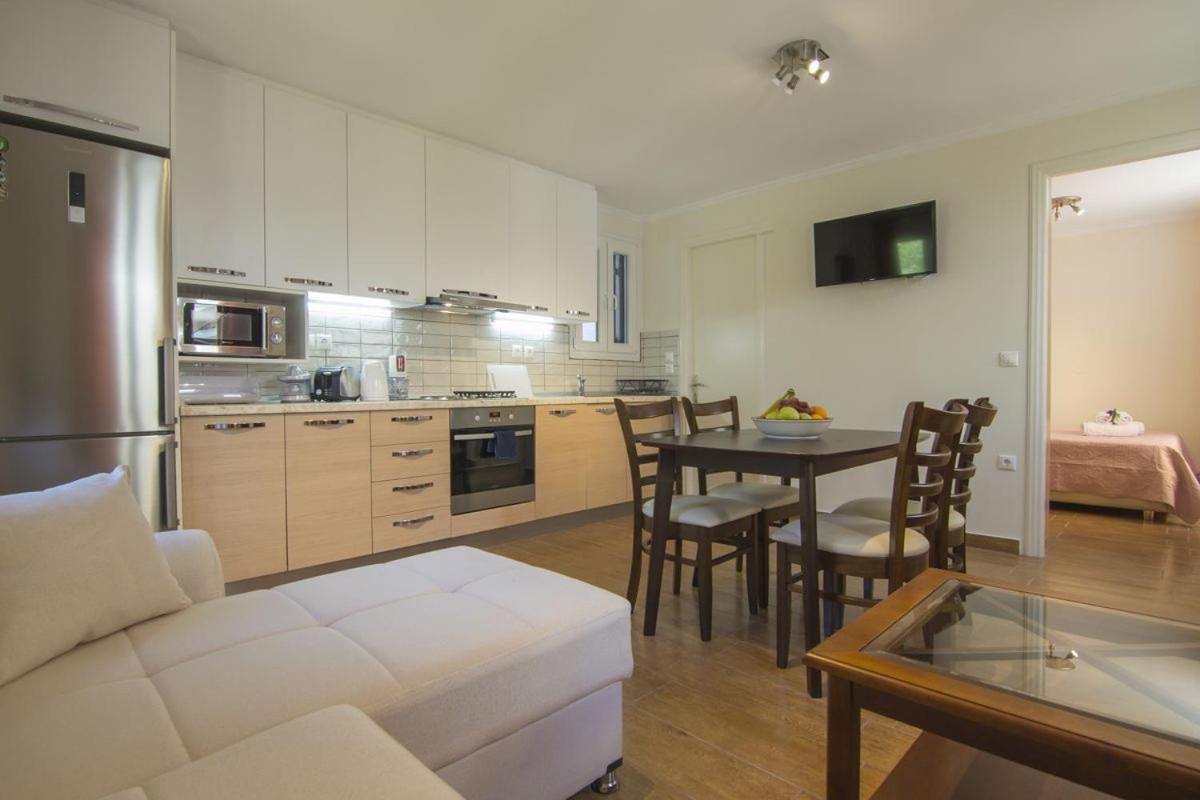 Apartamento Yannis Nest Lákka Exterior foto